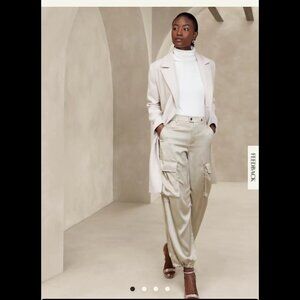 Banana Republic Women's Satin effect Cargo Pants petite 0 Xs